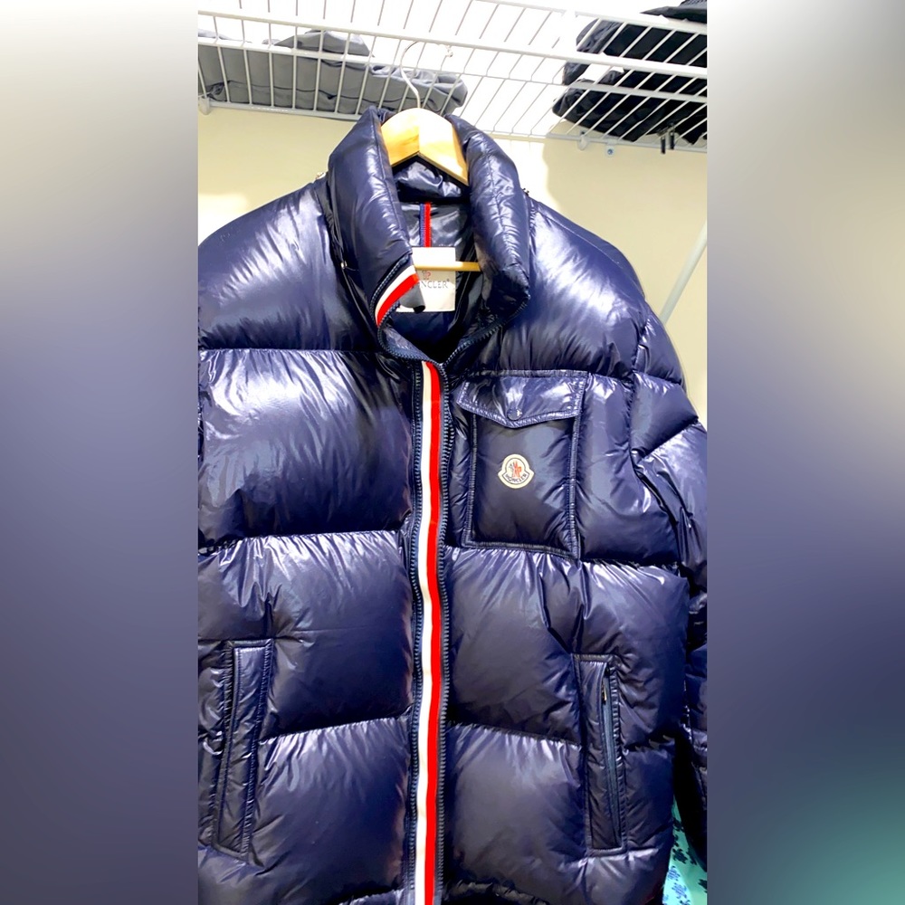Moncler black montbeliard down jacket
